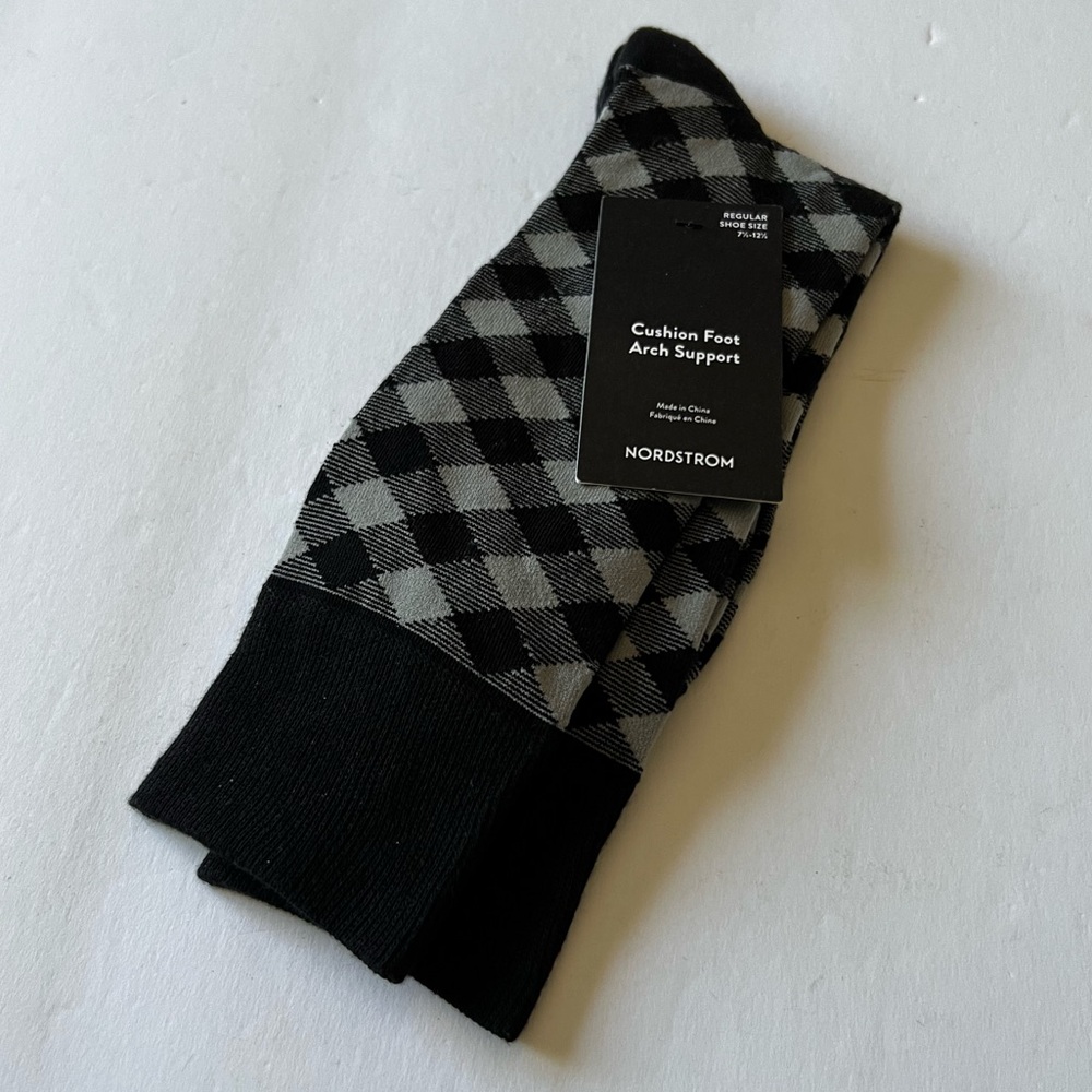 NORDSTROM MENS CUSHION FOOT ARCH SUPPORT COTTON BLEND SOCKS BLACK WHITE OS NWT